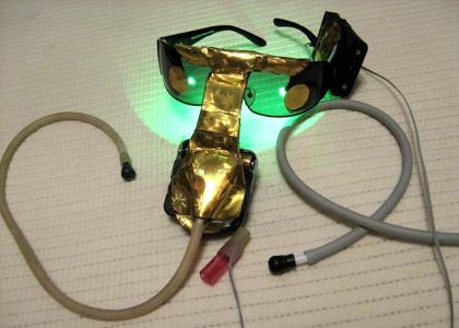 Для целенаправленной самокоррекции индивидуального вегетативного профиля очки снабжены светодиодными излучателями, интенсивность свечения которых синхронизирована с ритмом носового дыхания пользователя